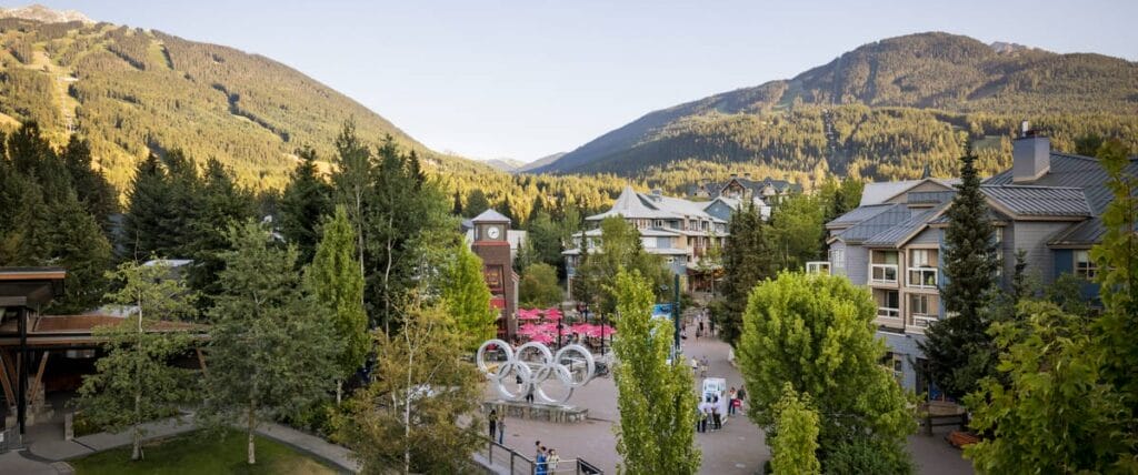Credit: Tourism Whistler/Justa Jeskova Description: Whistler Village Stroll, Dual Mountain