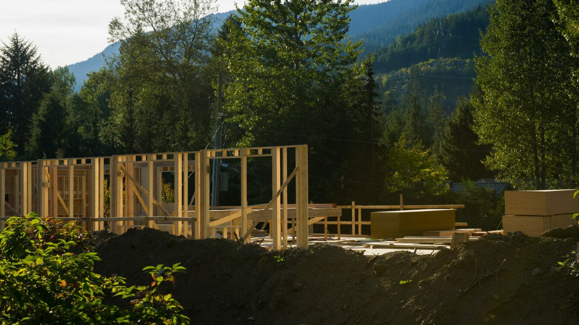 Residential construction in Creekside